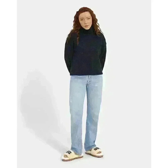 NEW! UGG Women's M Ylonda Turtleneck Sweater - Picture 4 of 4
